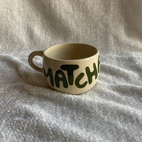 Pottery Painting Cup Ideas, Pottery Painting Green, Aesthetic Pottery Painting, Matcha Ceramic, Matcha Mug, Clay Wheel, Mug Aesthetic, Ceramic Cafe, Diy Pottery Painting