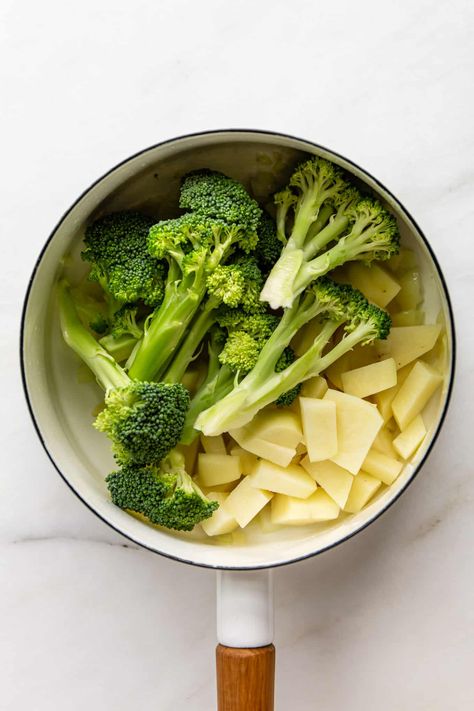 Broccoli And Potato Soup Broccoli And Potato Soup, Potato Broccoli Soup, Broccoli Potato Soup, Broccoli Potato, Potato Broccoli, Creamy Broccoli Soup, Broccoli And Potatoes, How To Make Broccoli, Healthy Potatoes