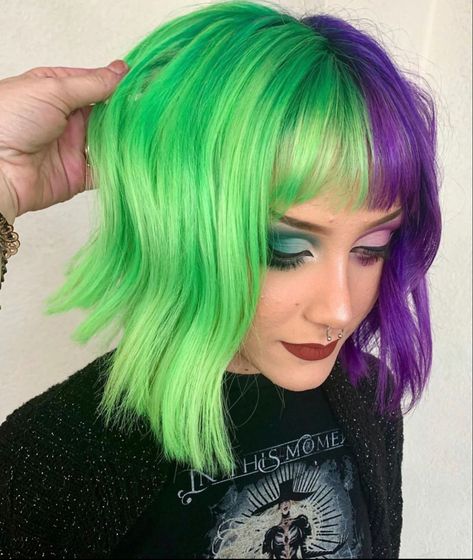 Purple And Green Hair, Neon Hair Color, Two Color Hair, Gemini Hair, Which Hair Colour, Split Dyed Hair, Neon Hair, Hair Color Crazy, Spiky Hair