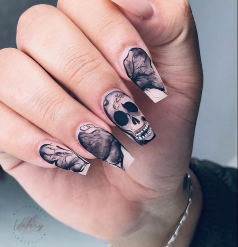 Witchcraft Nails, Secret Nails, Skull Nails, Witchy Nails, Halloween Acrylic Nails, Different Nail Designs, Nail Time, Super Nails, Gem Nails