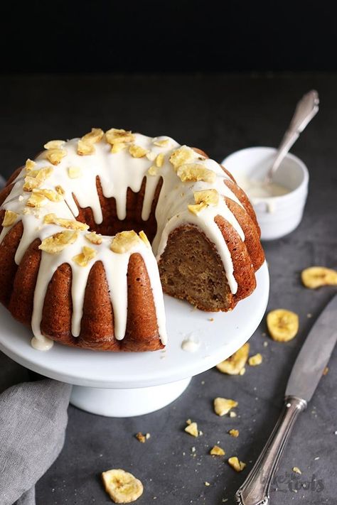 Rum Bundt Cake, Dried Banana Chips, Banana Bundt Cake, Banana Bundt, Banana Rum, Rum Cake Recipe, Crescent Cookies, Banana Cake Recipe, Make Banana Bread