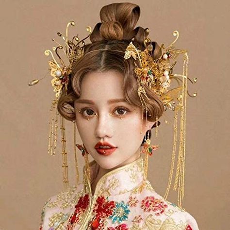 Stage Wedding, Chinese Bride, Hair Tiara, Hair Accessories Crown, High Fashion Makeup, Wedding Headdress, Bridal Headdress, Bridesmaid Hair Accessories, Tiara Hairstyles