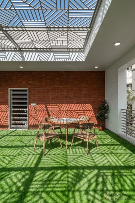 Roof Terrace Design, Skylight Design, Green Terrace, Exterior Drawing, Brick Cladding, Rooftop Terrace Design, Courtyard Design, Bungalow Design, Terrace Design