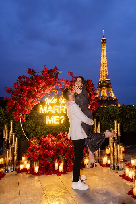 Nothing says romance like a proposal under the Eiffel Tower 🥰 Paris is known for being the city of love and no one knows love better than The Proposers. Contact us to organise your engagement today at info@theproposers.co.uk ❤️ Candlelit Proposal, Eiffel Tower Proposal, Paris Proposal, Dream Proposal, Proposal Pictures, Good Night Love Messages, Romantic Paris, Proposal Wedding, Romantic Proposal