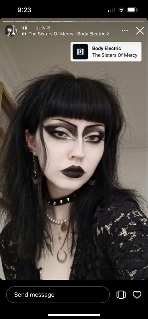 Goth Eye Makeup Looks, Tradition Goth Makeup, Different Goth Makeup, Everyday Trad Goth Makeup, 80s Gothic Makeup, Gothic Makeup Inspiration, Hooded Eye Makeup Goth, 1920s Goth Makeup, Easy Gothic Makeup Ideas