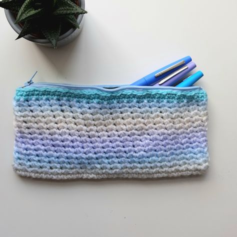 Crochet pencil case fabric lined with zipper Crochet Gifts For Friends, Crocheted Pouch, Crochet Pencil Case, Trinity Stitch, Crochet Pencil, School Pouch, Crochet Pouch, The Trinity, Beautiful Textures