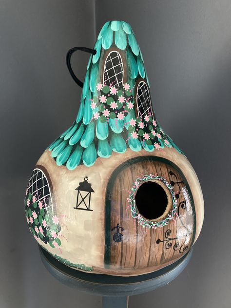 Painted Gourd Birdhouses, Painted Gourds Birdhouses, Gourd Birdhouse Ideas, Birdhouse Gourds Ideas, Gourd Fairy House, Painting Gourds, Halloween Birdhouse, Birdhouse Gourds, Gourd Birdhouses