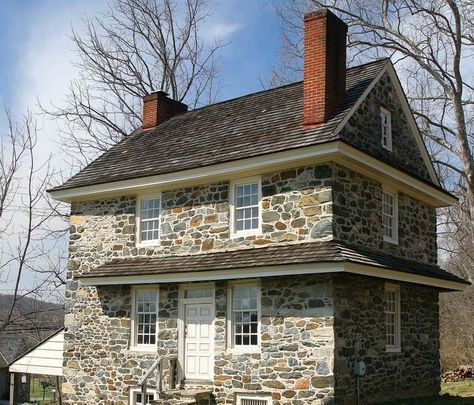 Love 1700s Stone Houses ~ The 1725 John Chad House Brick Farmhouse, Stone Farmhouse, Stone Cottages, Old Stone Houses, Primitive Homes, Traditional Building, Old Farm Houses, House On The Rock, Stone Cottage