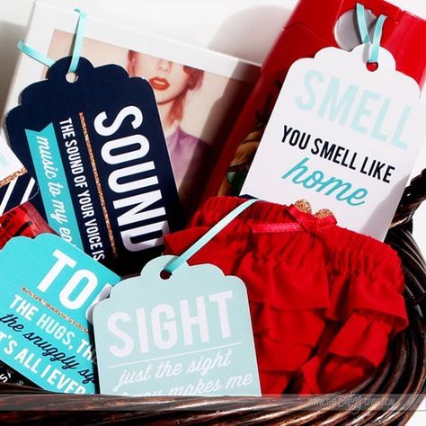 5 Senses Gift Basket- romantic gift idea for him for an anniversary, birthday, v-day or just because. Great for long distance couples too. #5sensesgift #romanticgift #sexygift #ldr #boyfriendgift #husbandgift #datingdivas 5 Senses Gift For Boyfriend, 5 Senses Gift, Five Senses Gift, Ldr Gifts, Senses Gift, Gift Baskets For Him, Thoughtful Gifts For Him, Birthday Quotes For Him, Romantic Gifts For Him