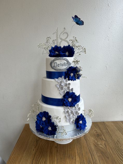 Quince Cakes Royal Blue And Silver, Blue Quince Cake, Royal Blue Quinceanera, Quince Cakes, Quince Cake, Blue Quinceanera, Blue Quince, Bolo Fake, Quince