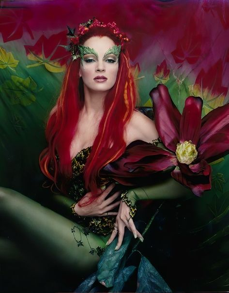 Batman Female Villains, Uma Thurman Poison Ivy, Poison Ivy Comic, Poison Ivy Costumes, Batman Forever, Female Villains, Marvel Tv, Album Art Design, Halloween Costumes Friends