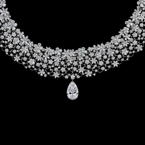 Victoire de Castellane 💎 (@victoiredecastellane) • Instagram photos and videos Most Expensive Jewelry, Expensive Necklaces, Latest Gold Jewellery, Victoire De Castellane, Fancy Jewelry Necklace, Expensive Jewelry Luxury, Fancy Jewellery Designs, Dior Jewelry, Rings Necklace