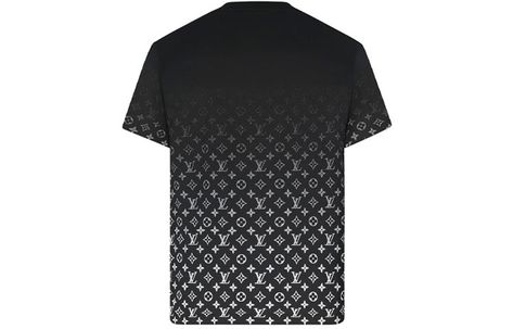 Men's LOUIS VUITTON Monogram Round Neck Gradient Short Sleeve Black T-Shirt 1A8HKL Lui Viton, Louis Vuitton T Shirt, Louis Vuitton Shirt, Authentic Louis Vuitton, Louis Vuitton Monogram, Room Ideas, Round Neck, Monogram, Louis Vuitton