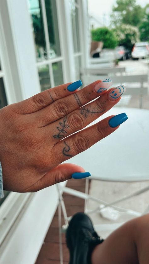 Squiggly Smiley Face Nails, Parker Mccollum Nails, Smiley Face Nails Acrylic, Blue Preppy Nails, Blue Western Nails, Summer Western Nails, Sorority Nails, Music Festival Nails, Hope Nails