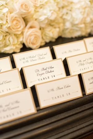 Cards Photography, Tented Wedding, Wedding Name Cards, Birthday Gold, 2025 Wedding, Weddings By Color, Table Place Cards, Seating Cards, Wedding Vision