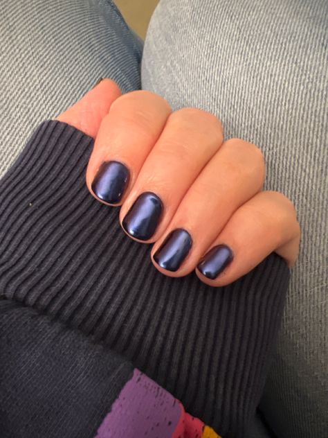 Cold Colors Nails, Navy With Chrome Nails, Navy Metallic Nails, Midnight Blue Chrome Nails, Chrome Navy Nails, Dark Blue Crome Nails, Dark Chrome Nails Short, Navy Blue Dress Nail Ideas, Navy Blue Nails With Chrome