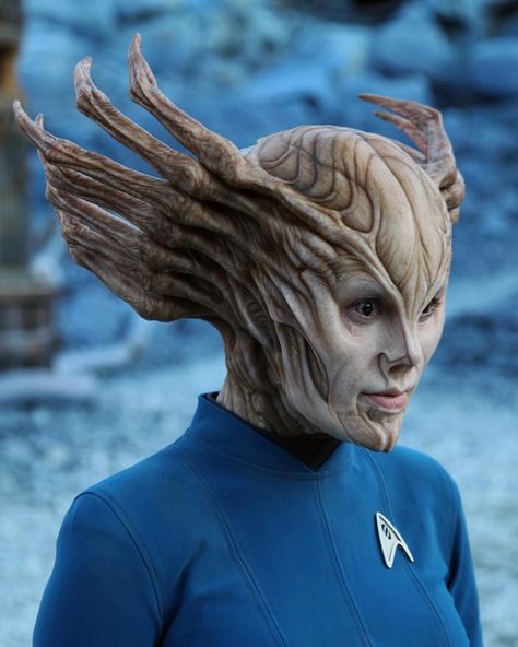 STAR TREK BEYOND, Sil female alien makeup I designed and sculpted in the open position. Applied by Joel Harlow and Richie Alonso. Proud to be a part of Joel Harlow's creature crew.  We'll be discussing the making of the aliens for the film at IMATS this Saturday, JAN 14 at 4PM.  #startrekbeyond #startrek #aliens #makeupfx #makingmonsters #moviemonsters #imats Star Trek Aliens, Melissa Roxburgh, Female Alien, Star Trek Reboot, Alien Makeup, Bad Robot, Star Trek 2009, Prosthetic Makeup, Movie Makeup