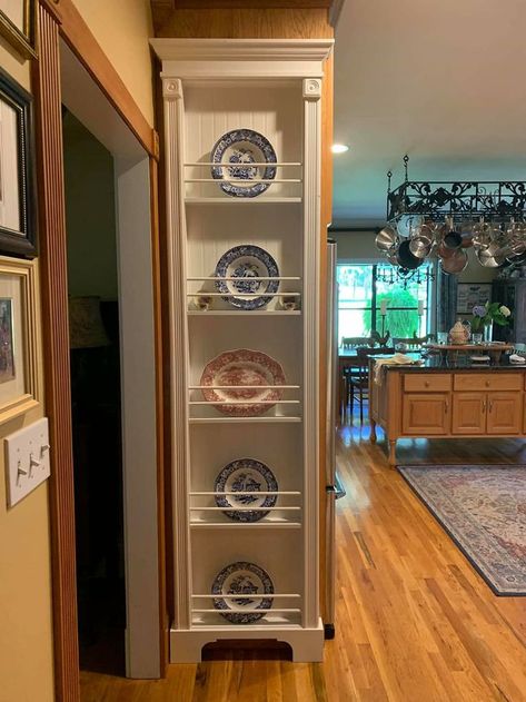 Kitchen Plate Wall Rack, Platter Wall Rack, Platter Display Ideas Plate Racks, Dish Drawer Organizer Plate Storage, Upstairs Ideas, Plate Racks In Kitchen, Plate Rack Wall, Diy Plate Rack, 2022 Kitchen