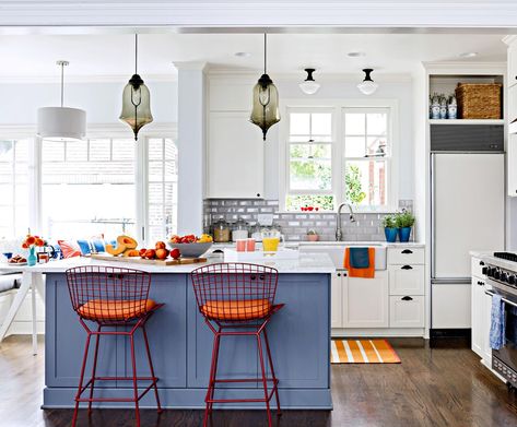 kitchen with orange and blue accents Accent Kitchen Island, Kitchen Bright, Kitchen Color Trends, Blue Kitchen Designs, Kitchen Color Palettes, Kitchen Colour Combination, Best Kitchen Colors, Eclectic Kitchen, Kitchen Colour Schemes