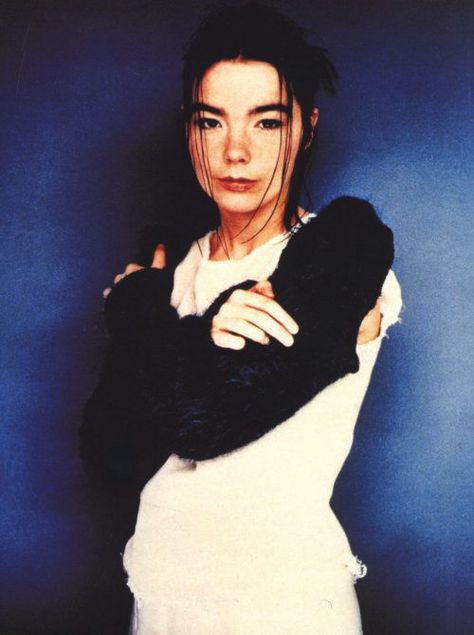 Bjork Young, Bjork Debut, Debut Photoshoot, Under Your Spell, Quoi Porter, Women In Music, Jean Baptiste, Music Icon, Aliens