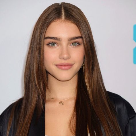 Brooke Shields X Madison Beer, Madison Beer Green Eyes, Madison Beer Look Alike, Big Hazel Eyes, Brooke Shields Faceapp, Madison Beer Face Morph, Madison Beer Eyes, Green Eyes Brown Hair, Brunette Green Eyes