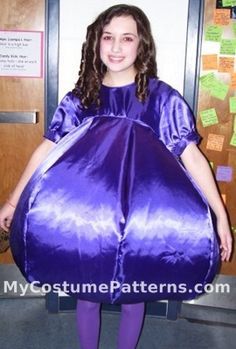 violet beauregarde | Movies | Pinterest | Violets Violet Beauregarde Costume, Roald Dahl Characters, Violet Beauregarde, Willy Wonka Costume, Willie Wonka, Theater Play, Fruit Costumes, Blueberry Girl, Theatre Plays