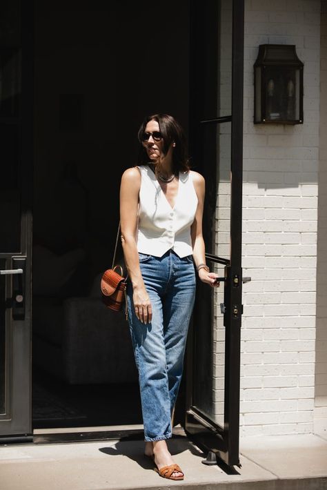 Tailored Vest Outfit with jeans White Vest With Jeans, Linen Vest With Jeans, Suit Vest With Jeans, White Tailored Vest Outfit, White Vest And Jeans Outfit, White Vest Top Outfit, Vest With Shorts Outfit, Womens Vest Outfit Casual, White Denim Vest Outfit