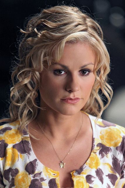 Wavy/Curly Hair: Sookie Stackhouse on True Blood Close Set Eyes, Anna Paquin True Blood, Sookie Stackhouse, True Blood Series, Anna Paquin, Hair Styles 2017, Canadian Actresses, Wavy Curly Hair, Alexander Skarsgard