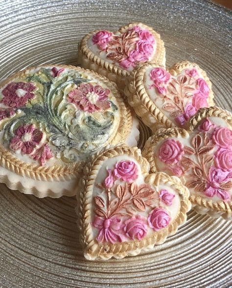 Springerle Cookies, Cute Baking, Pretty Dessert, Cute Desserts, Pretty Cakes, Cute Cakes, Food Obsession, Cafe Food, Beautiful Food