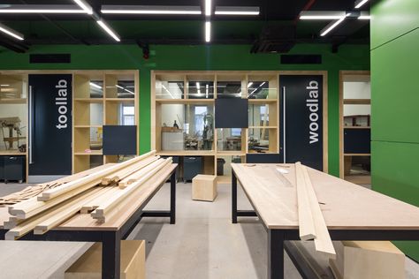 Makerspace Design, Fab Lab, Industrial Office Design, Innovation Lab, Innovation Centre, Classroom Technology, Class Design, Education Design, Classroom Design