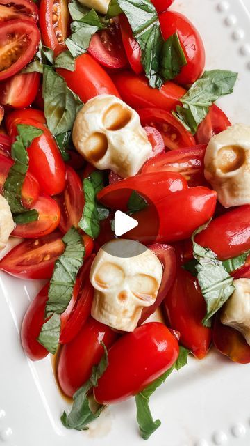 Stephanie Niemis on Instagram: "Looking for a Halloween party appetizer that is sure to be a hit? This Skull Caprese Salad is it!! ⭐️ Follow for more simple, fun, healthier recipes ⭐️ I saw @xoxomame make this app, and knew I needed to try since I already had a mini skull mold. She shares so many fun recipes and cool decor! 💀 Skull Caprese Salad 💀 Ingredients: - mozzarella cheese (I used the balls, but you could also cut cubes) - grape/cherry tomatoes, halved - basil leaves, chopped - EVOO - balsamic vinegar - salt & pepper Directions: 1. Add mozzarella cheese to the skull mold, place on a baking sheet (wish I had done this because I made a mess in the oven), and bake at 350 for 7 minutes, or until melted. If your mold is not oven safe, you can also heat up the cheese and press into th Skull Caprese Salad, Halloween Party Appetizers, Mozzarella Salad, Skull Mold, Cool Decor, Healthier Choices, Healthier Recipes, Party Appetizer, Fun Recipes