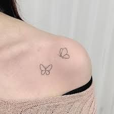 Small Shoulder Tattoo, Dainty Butterfly Tattoo, Shoulder Tattoo Designs, Can Tattoo, Colorful Butterfly Tattoo, Butterfly Tattoo On Shoulder, Simple Tattoos For Women, Small Shoulder Tattoos, Small Butterfly Tattoo