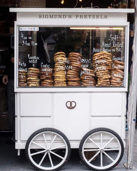 Photo | A Feminine Tomboy | Bloglovin’ Breakfast Food Truck, Gerobak Dorong, Truck Life, Food Cart Design, Food Truck Design, Food Stands, Coffee Carts, Food Stall, Bakery Shop