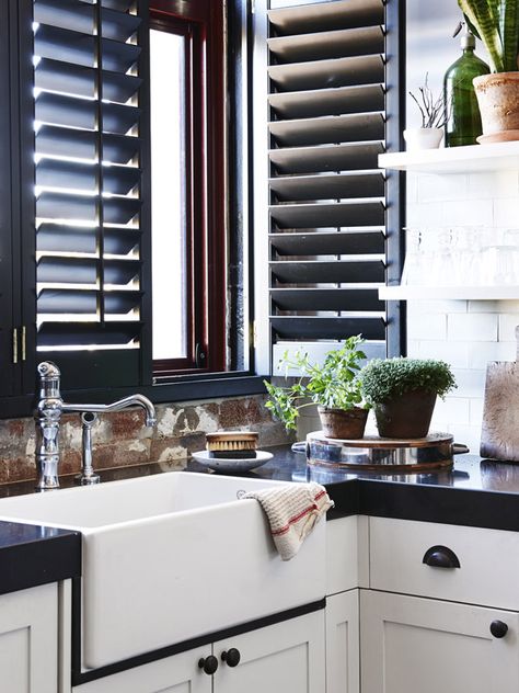 Kitchen Shutters, Amazing Apartments, Black Shutters, Window Shutters, Trendy Kitchen, The Design Files, Wood Kitchen, White Cabinets, Beautiful Kitchens