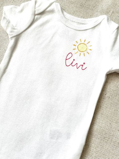 Personalized Bodysuit Sunshine Embroidery Sunshine Bodysuit - Etsy Embroidery Sunshine, Sunshine Onesie, Sunshine Embroidery, Summer Bodysuits, Suffolk Va, Personalized Onesie, Body Infantil, Baby Embroidery, Coming Home Outfit