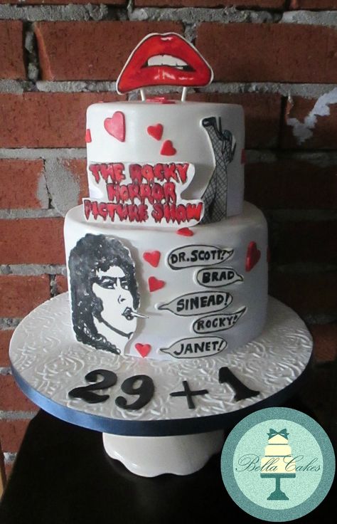 Rocky Horror cake Horror Cake, Halloween Birthday Cakes, Cake Tips, 25th Birthday Parties, Tv Musical, Rocky Horror Show, Horror Party, Fantasy Cake, 30th Party