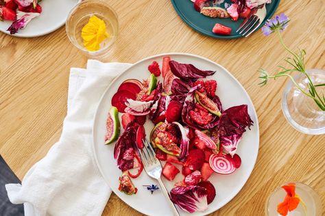 Recipe: The Everything Red Summer Salad That's Just Right for September - Front + Main Colorful Recipes, Everything Red, Red Jalapeno, Golden Beets, Beautiful Salad, Pickled Beets, Fresh Figs, Entertaining Recipes, Green Grapes