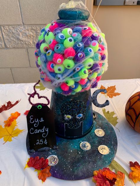 Pumpkin Decorating Contest For Work, Elaborate Pumpkin Decorating, Pumpkin Contest No Carve, Painted Decorated Pumpkins, Nursing Home Pumpkin Contest, Amazing Pumpkin Decorating Ideas, Spider Pumpkin Decorating, Pumpkin Decorating Winners, Pumpkin Decorating Ideas Easy