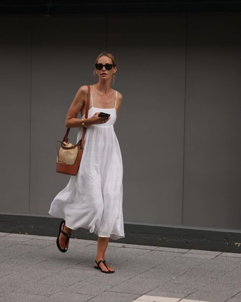 All Posts • Instagram Minimal Stil, Anouk Yve, White Dress Outfit, Style Casual Chic, Dresses For Wedding Guest, 여름 스타일, Dresses For Wedding, Flowy Maxi Dress, White Dress Summer