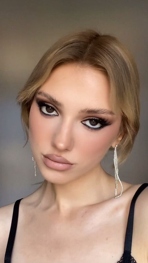 The Idol Makeup Lily Rose Depp, Lily Rose Depp Make Up, Makeup Archetypes Elegant, Lily Rose Depp No Makeup, Lily Rose Drop Makeup, Rich Girl Makeup Look, Lily Rose Makeup, Lilly Rose Depp Makeup, The Idol Makeup