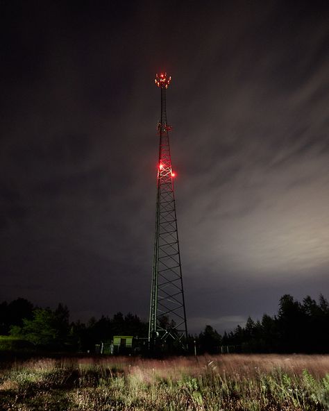 Radio Tower Tattoo, Radio Tower Aesthetic, Car Radio Aesthetic, Radio Aesthetic, Spooky Images, Radio Tower, Oxenfree, Spooky One, Echo Lake