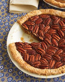 Pecan Pie Chocolate Pecan Pie Recipe, Melt Chocolate In Microwave, Buttery Pie Crust, Chocolate Bourbon, Southern Desserts, Chocolate Pecan Pie, Thanksgiving Pies, Pecan Pie Recipe, Pie Tart