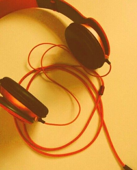 Yellow Headphones Aesthetic, Orange Aesthetic Music, Red Headphones Aesthetic, Yellow Music Aesthetic, Red And Yellow Aesthetic, Orange Headphones, Dirk Strider, Orb Weaver, Michael Mell