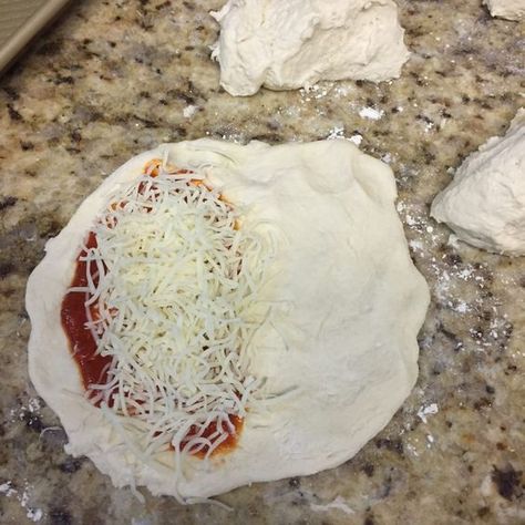 Air Fryer Calzone, Calzone Dough, 2 Ingredient Dough, Weekday Meals, Low Cal Recipes, Weight Watchers Diet, 2 Ingredient, Healthy Sides, Love Pizza