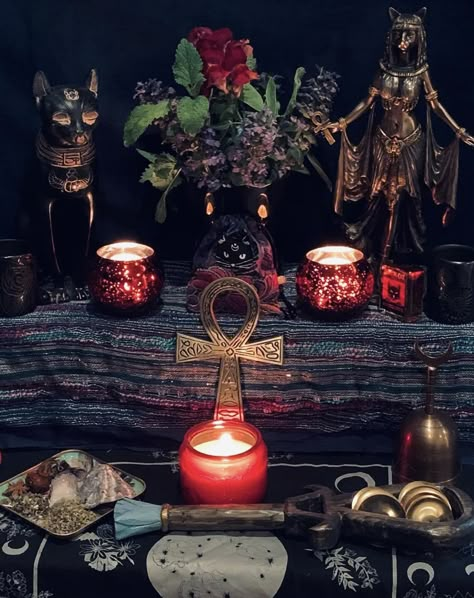 Kemetic Altar, Bastet Goddess Aesthetic, Bastet Altar Ideas, Sekhmet Altar, Bast Goddess, Bastet Goddess Altar, Bastet Altar, Bastet Goddess Correspondences, Bastet Goddess