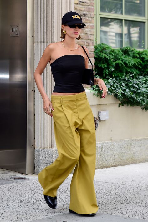 Hailey Bieber Street Style, Hailey Baldwin Street Style, Estilo Hailey Baldwin, Tribeca New York, Hailey Bieber Outfits, True Autumn, Hailey Bieber Style, Hailey Baldwin Style, 여름 스타일