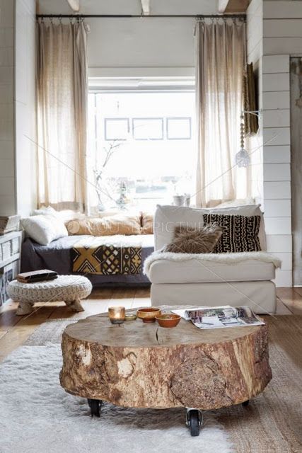 South Shore Decorating Blog: 50 Favorite for Friday #158 Mebel Antik, Stump Coffee Table, Wood Stumps, Interior Boho, Airy Room, Coffee Table Design, Wooden Table, Tiny Homes, A Fire