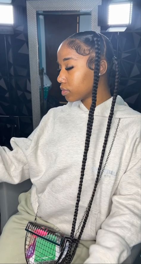 Tape In Hairstyles, Jada Wayda Braids, Jada Wayda, London Hairstyles, Wayda Braids, 5 Braids, Hair Extensions Tutorial, Cornrows Braids For Black Women, 4 Braids