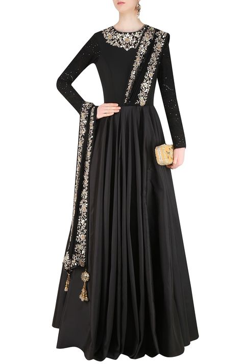 Vikram Phadnis Winter Wedding Guest Outfit Indian, Wedding Guest Outfit Indian, Winter Wedding Guest Outfit, Frock Designs For Girl, Outfit Indian, Winter Wedding Guest, Long Frock Designs, Indian Gowns Dresses, Indian Gowns