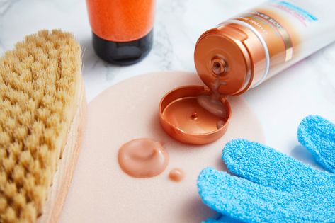 Foundation stains can ruin an outfit! Don't let this happen to you - read on for tips on removing foundations stains effectively! How To Remove Makeup, Remove Makeup From Clothes, Stain On Clothes, Remove Makeup, Liquid Foundation, Pair Of Pants, Makeup Remover, Don't Let, Tips And Tricks